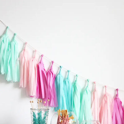 CANDY SHOPPE TISSUE TASSEL KIT