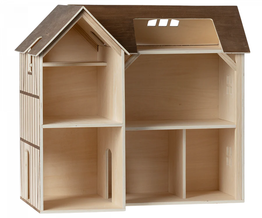 MOUSE HOLE FARMHOUSE