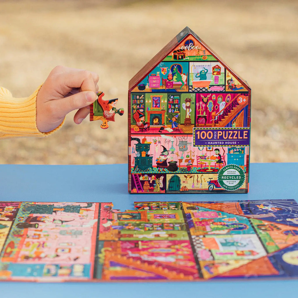Haunted House 100 Piece Puzzle (Shaped Box)