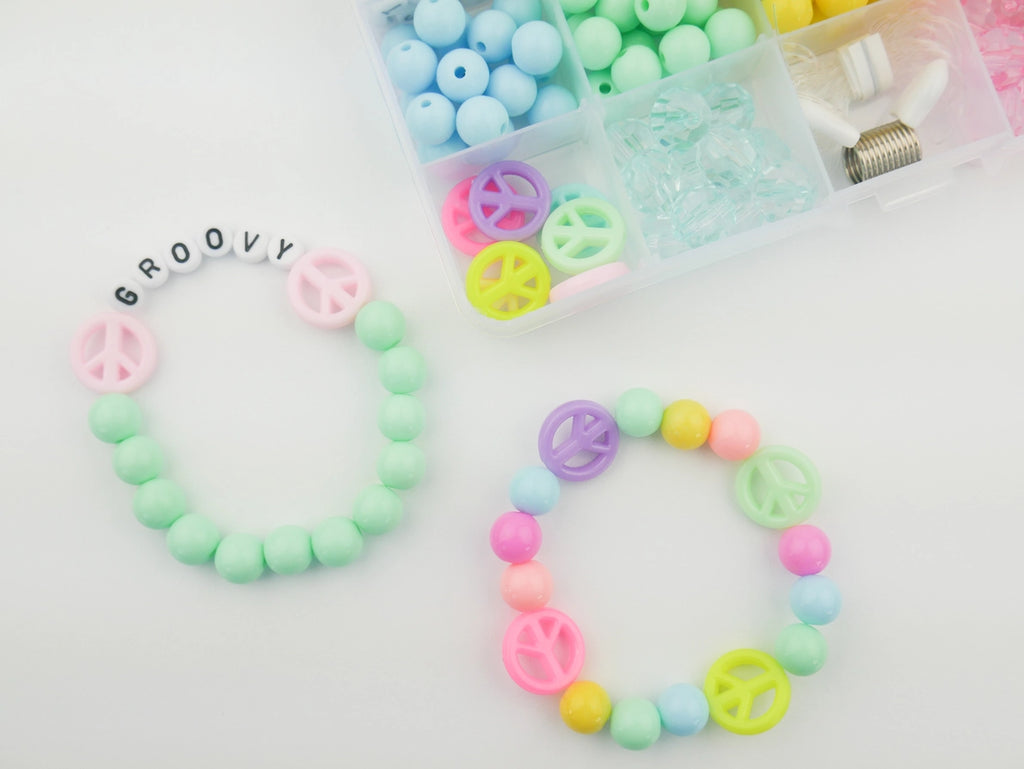 GROOVY GOALS DIY BRACLET CRAFT KIT FOR KIDS