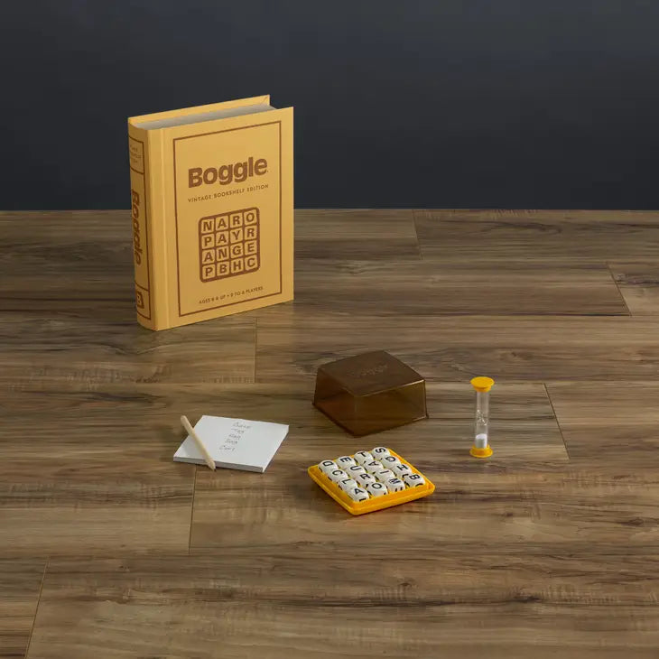 BOGGLE VINTAGE BOOKSHELF EDITION
