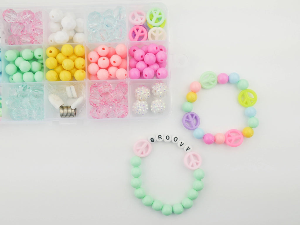 GROOVY GOALS DIY BRACLET CRAFT KIT FOR KIDS