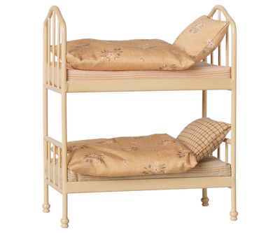 Bunk Bed, Mouse