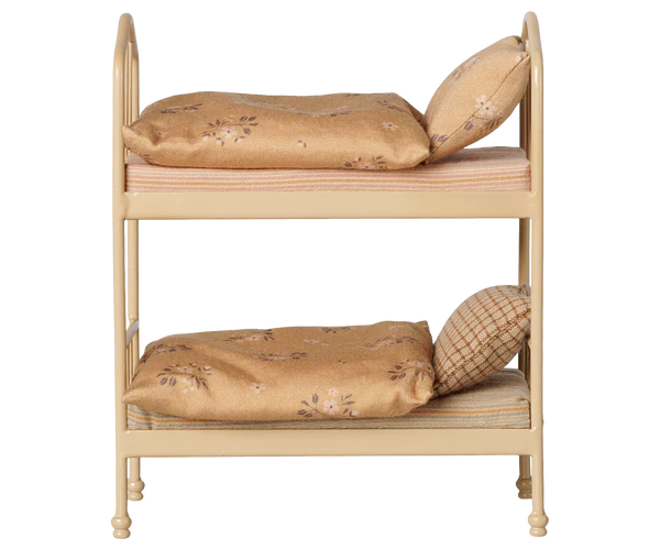 Bunk Bed, Mouse