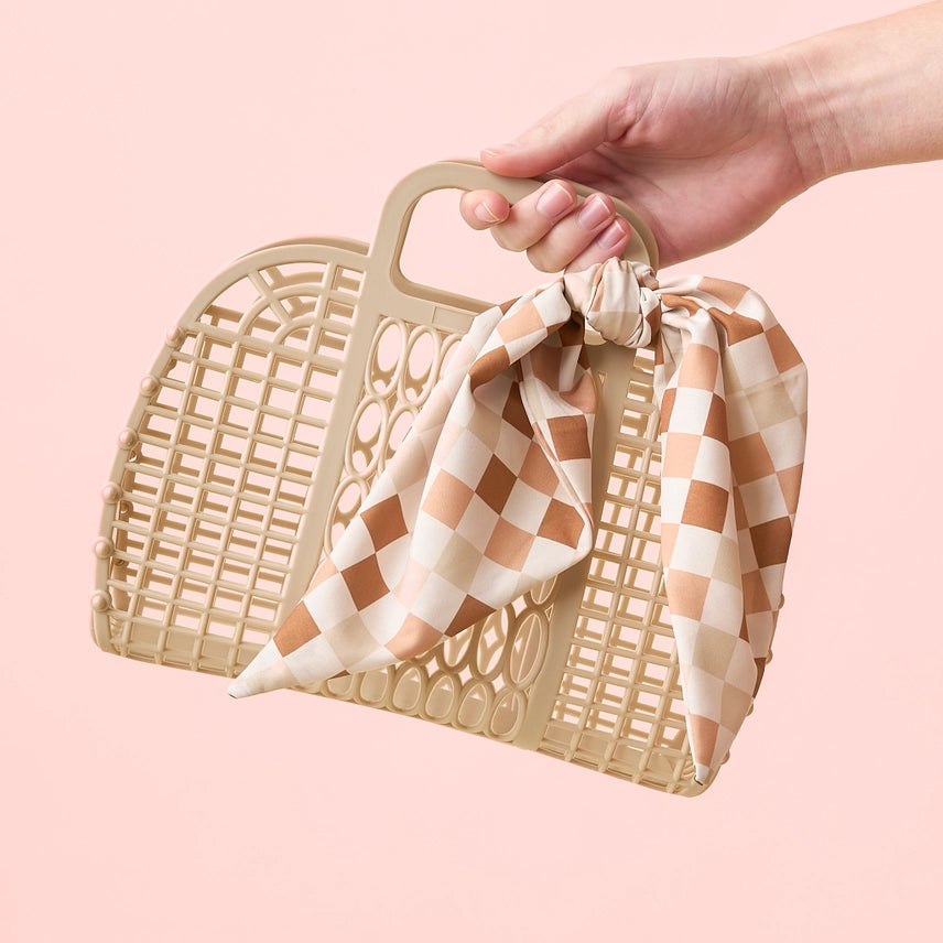 JELLY BASKET W/ SCARF