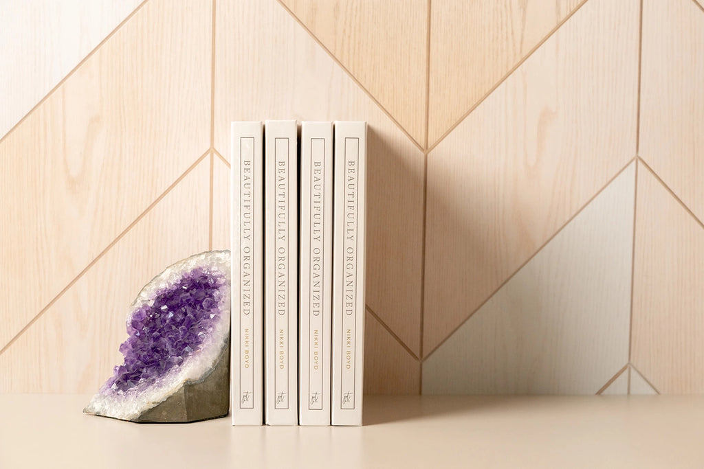 BEAUTIFULLY ORGANIZED (WHITE COFFEE TABLE BOOK)