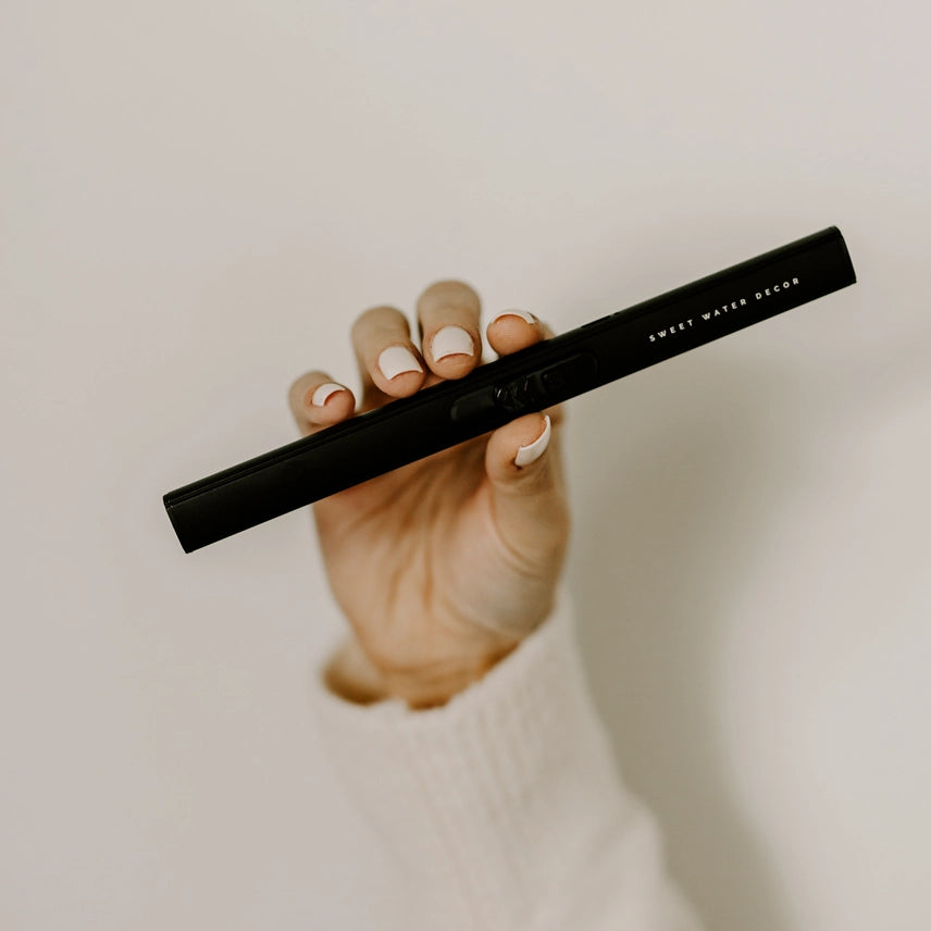 BLACK RECHARGEABLE ELECTRIC LIGHTER