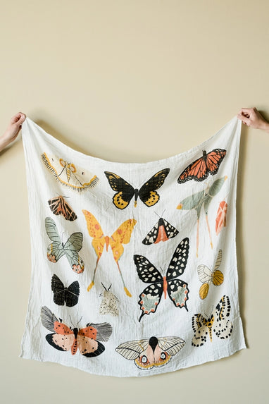 BUTTERFLY COLLECTOR SWADDLE