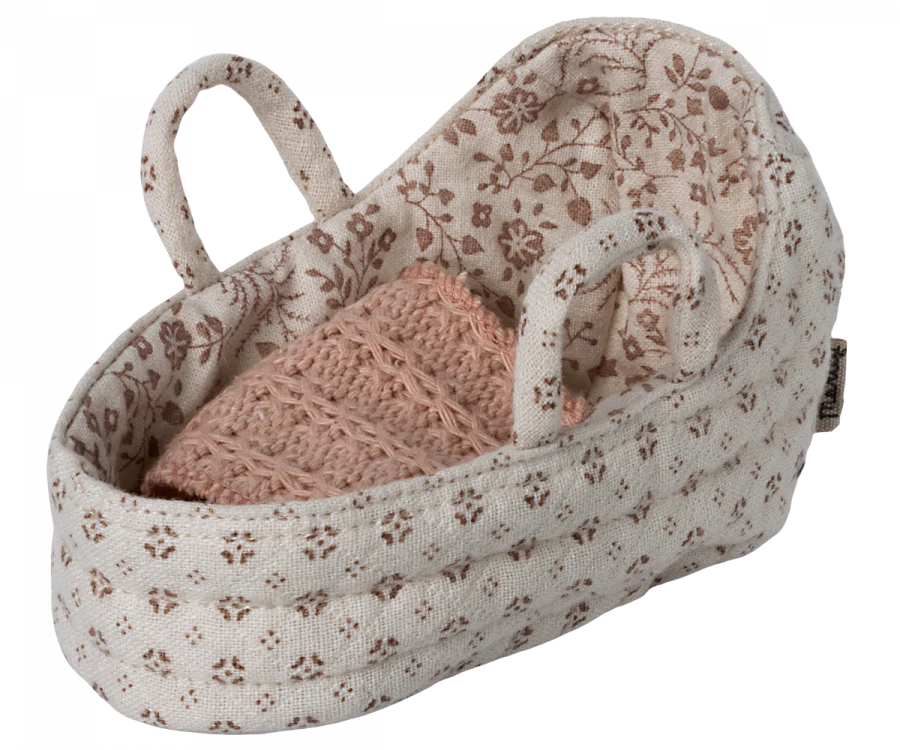 CARRYCOT, BABY MOUSE