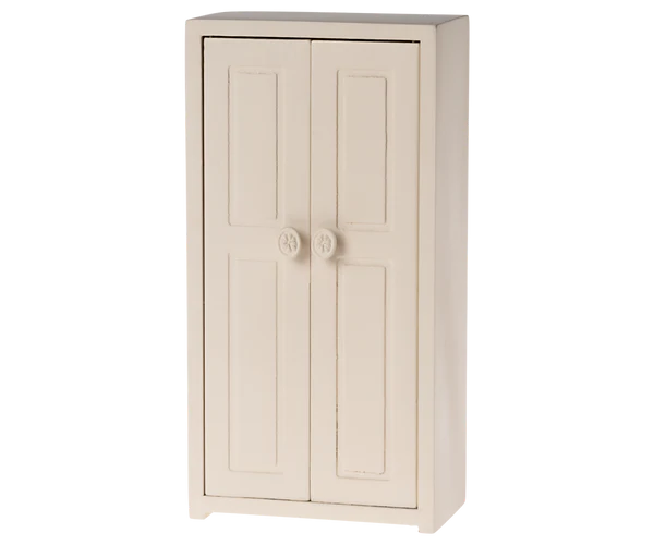 Closet, Mouse