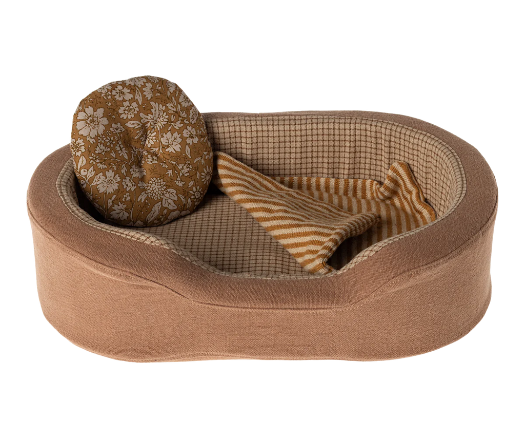 Cozy Kitten Basket, Small