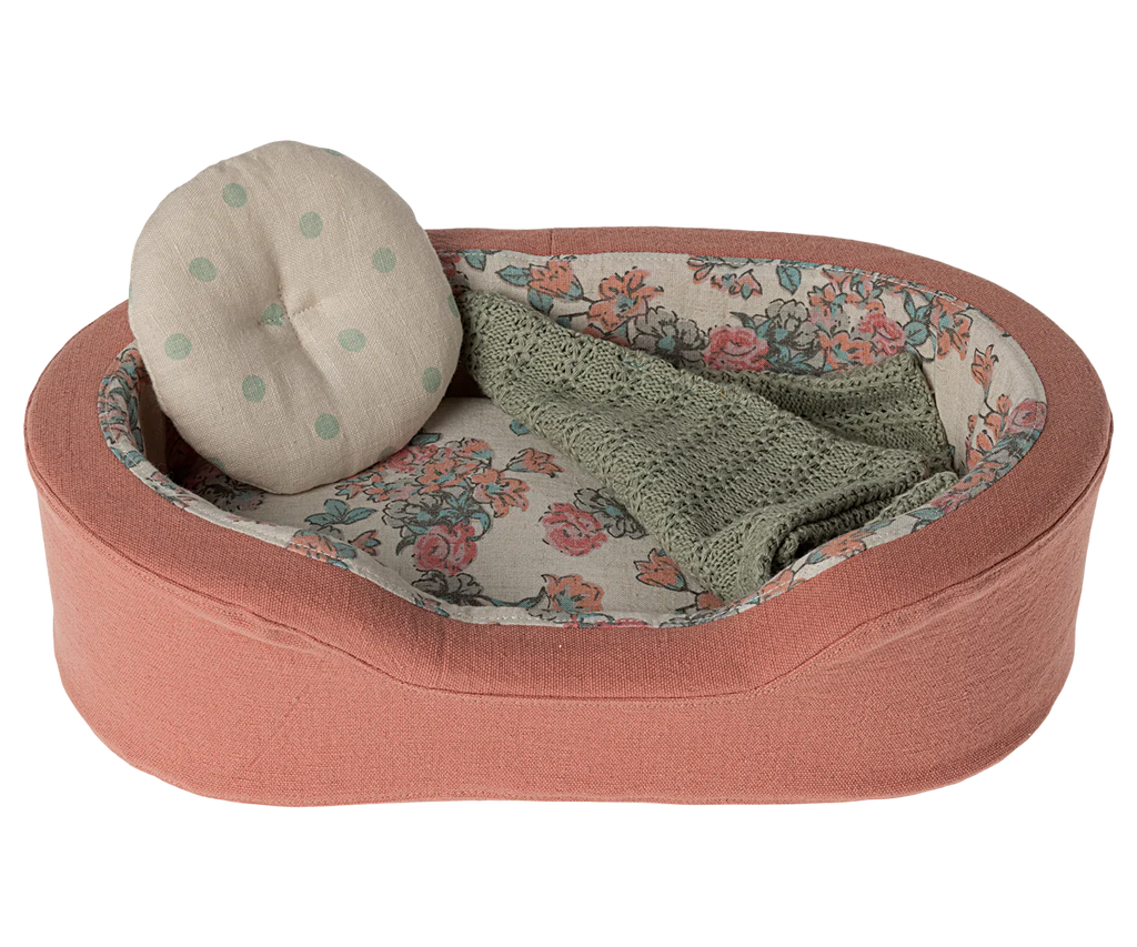 Cozy Kitten Basket, Small