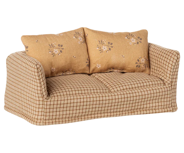 Couch, Mouse