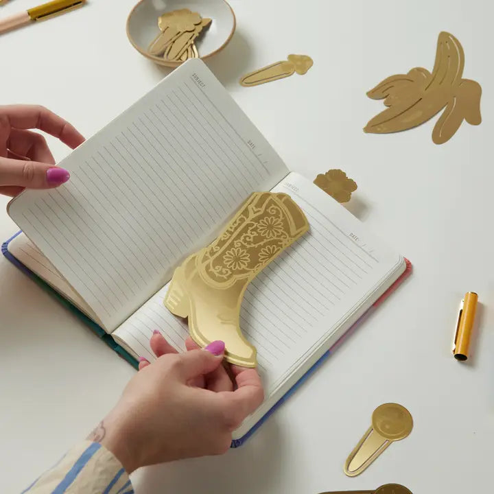 METAL BOOKMARK - COWGIRL BOOT