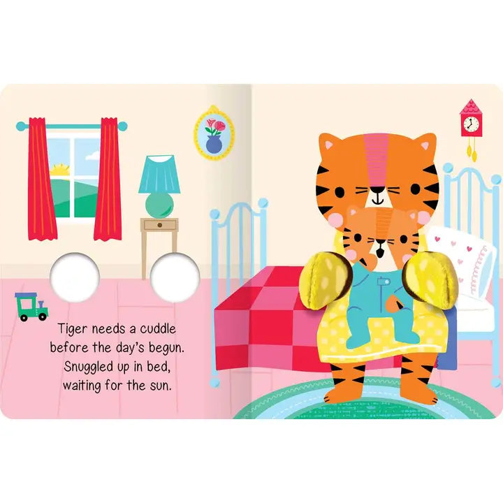 Cuddle Time: Finger Puppet Book By