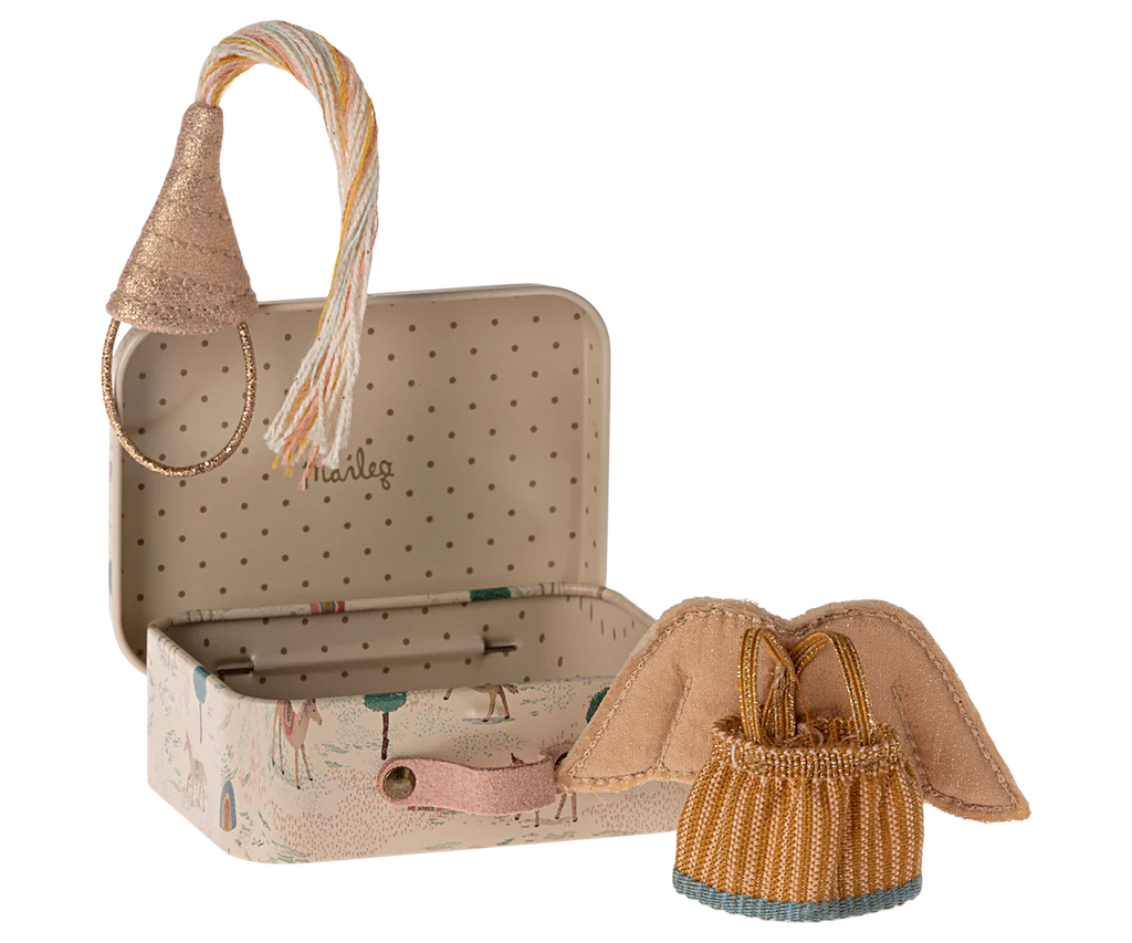Fairy Clothes In Suitcase, Little Sister Mouse