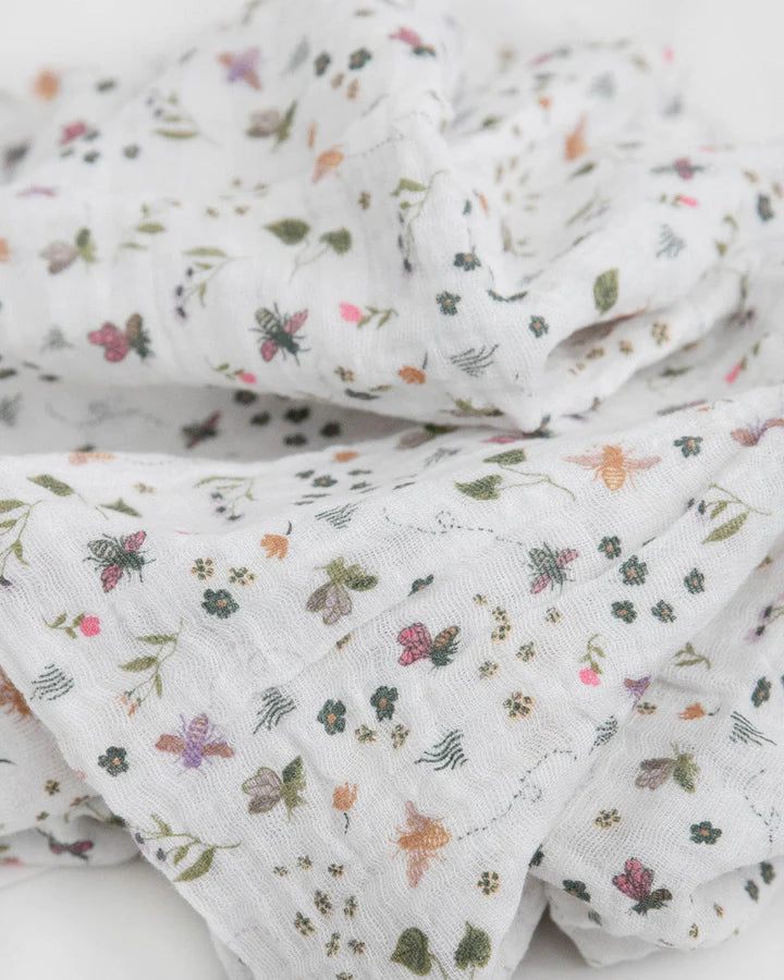 COTTON MUSLIN SWADDLE BLANKET - GARDEN BEES