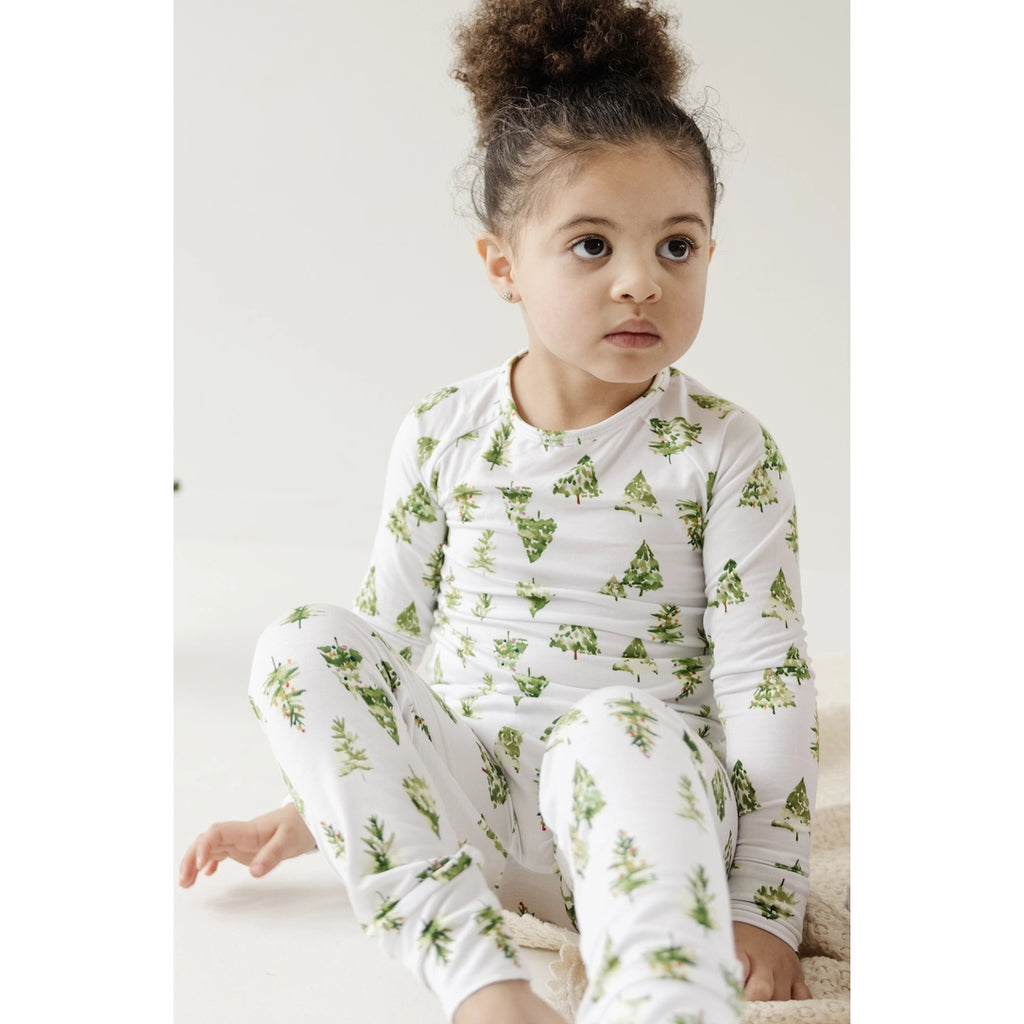IVORY CHRISTMAS TREES HOLIDAY BAMBOO LOUNGE SET