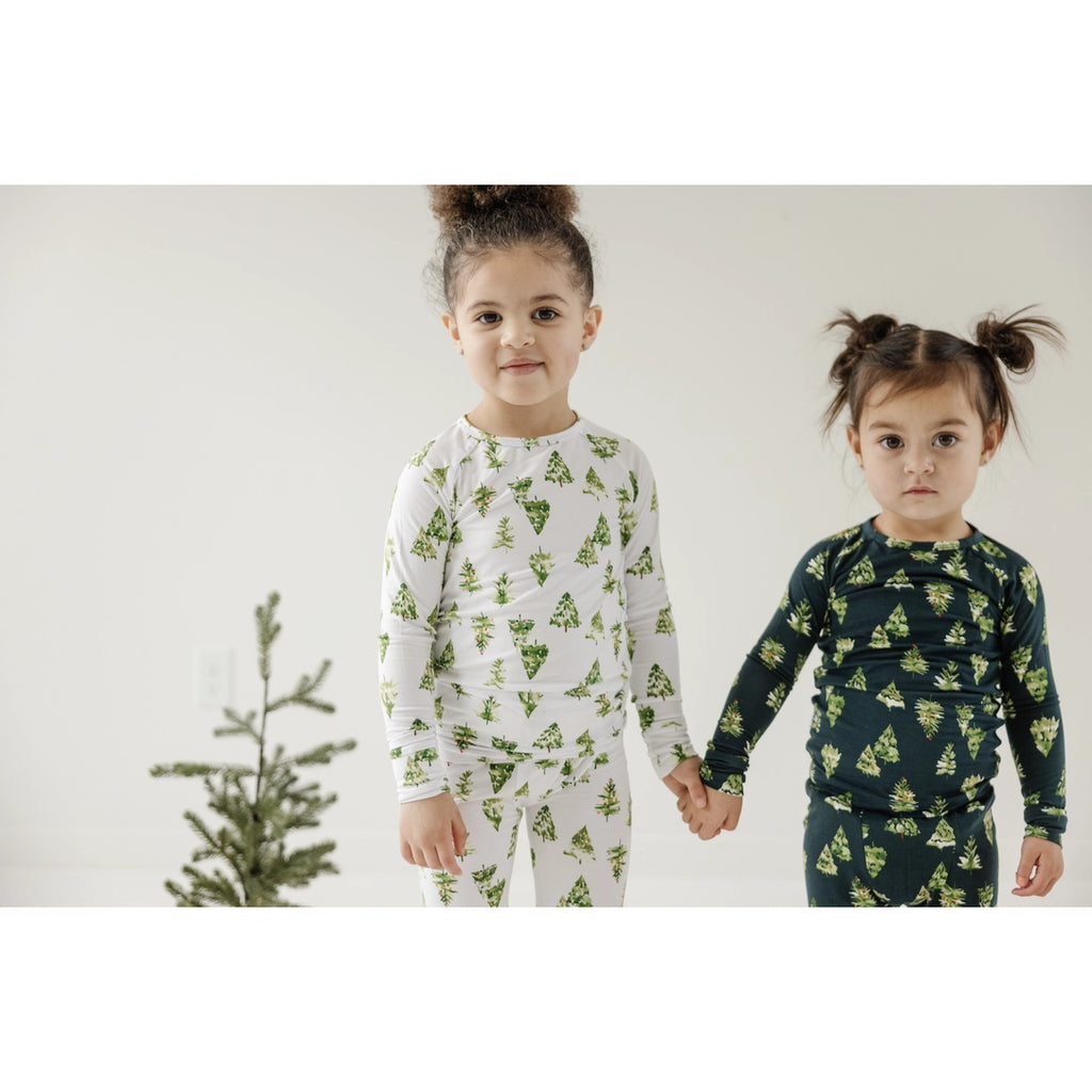 IVORY CHRISTMAS TREES HOLIDAY BAMBOO LOUNGE SET