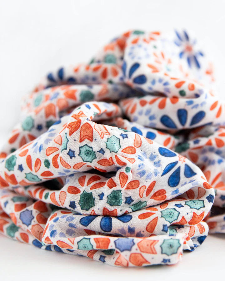 DELUXE MUSLIN SWADDLE BLANKET - KALEIDOSCOPE