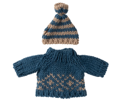 Knitted sweater and hat, Dad mouse