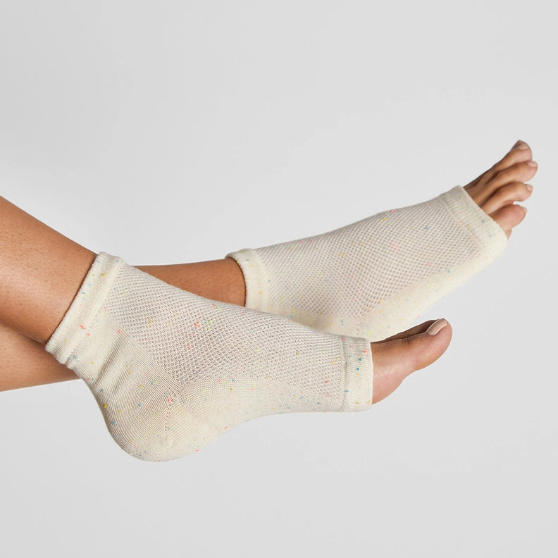 MOISTURIZING HEEL SOCKS