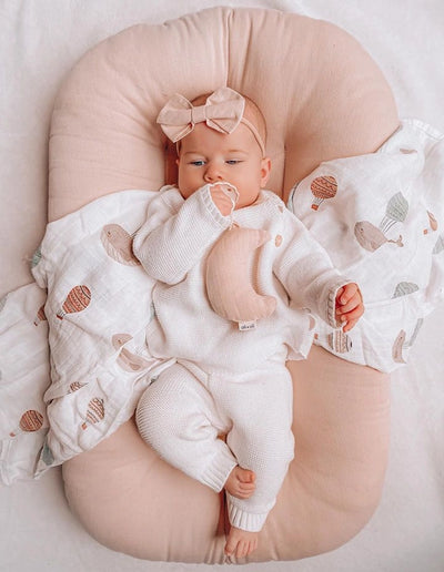 MUSLIN SWADDLE BLANKET (WHALE)