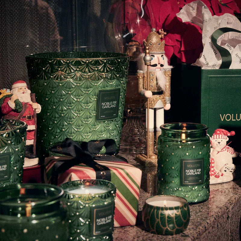 Voluspa Noble Fir Garland, 5 Wick Hearth Candle