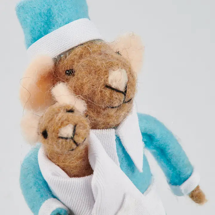 NURSE MOUSE AND BABY CRITTER