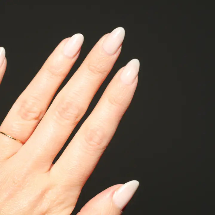 Nail Lacquer in Sheer Camellia