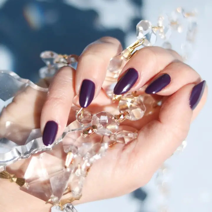Nail Lacquer in Viola