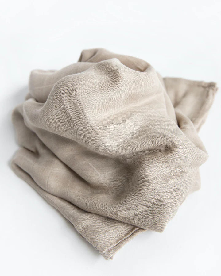 DELUXE MUSLIN SWADDLE - OATMEAL