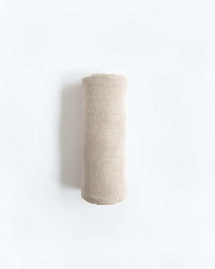 DELUXE MUSLIN SWADDLE - OATMEAL