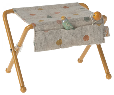 NURSERY TABLE, BABY MOUSE - OCHER