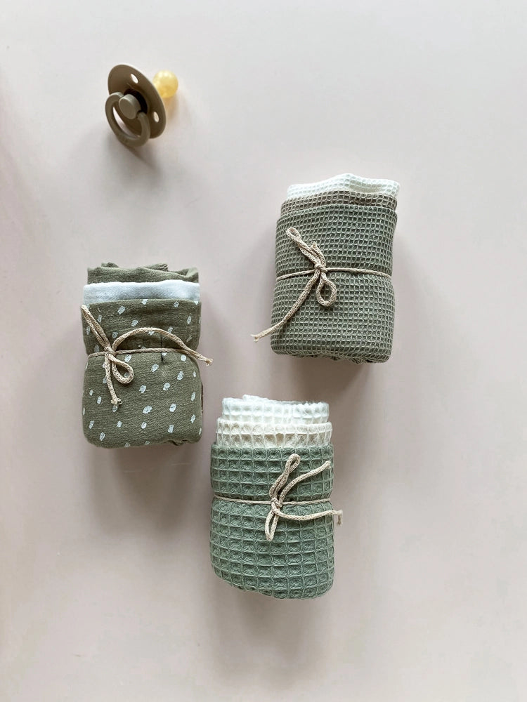 PETITE EVELINA BURP CLOTHS - SET OF 3