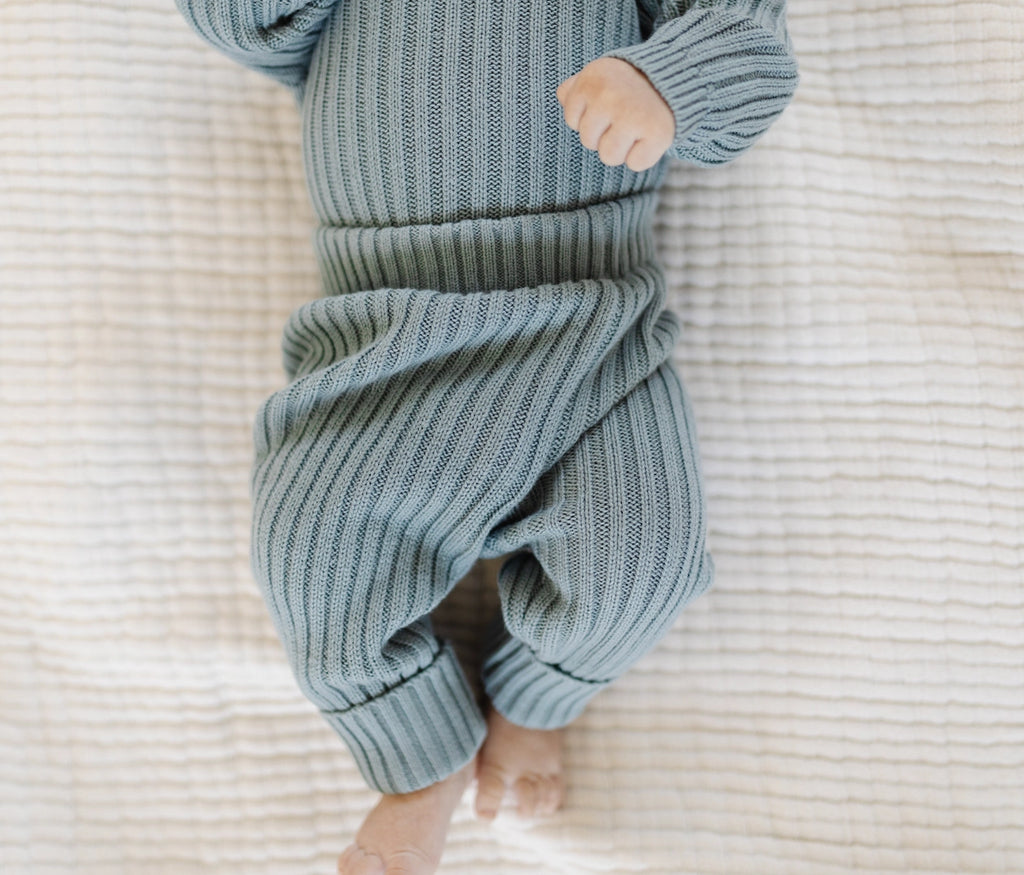 SKY BLUE KNIT PANTS