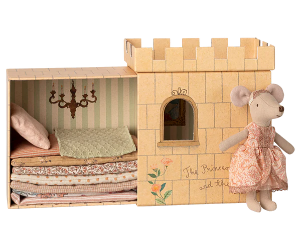 *NEW VERSION* Princess and the pea, Big sister mouse