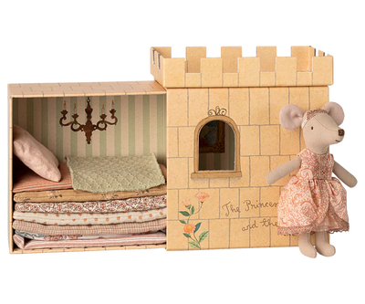 *NEW VERSION* Princess and the pea, Big sister mouse