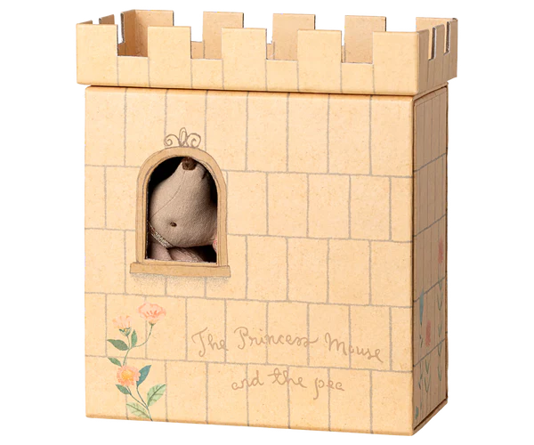 *NEW VERSION* Princess and the pea, Big sister mouse