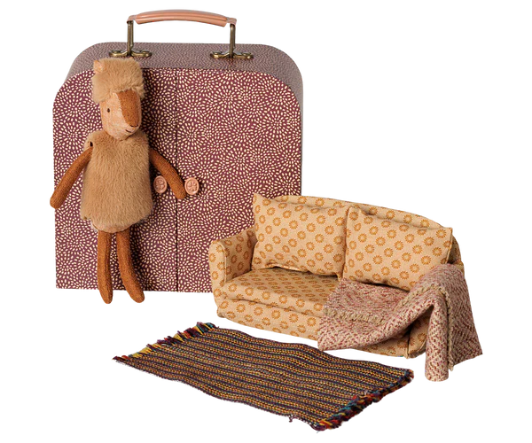 Reindeer In Suitcase, Little Sister
