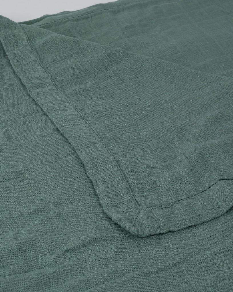 DELUXE MUSLIN QUILTED THROW - SAGE
