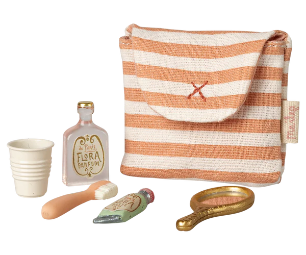 Tooth Brush Set In Bag, Mouse