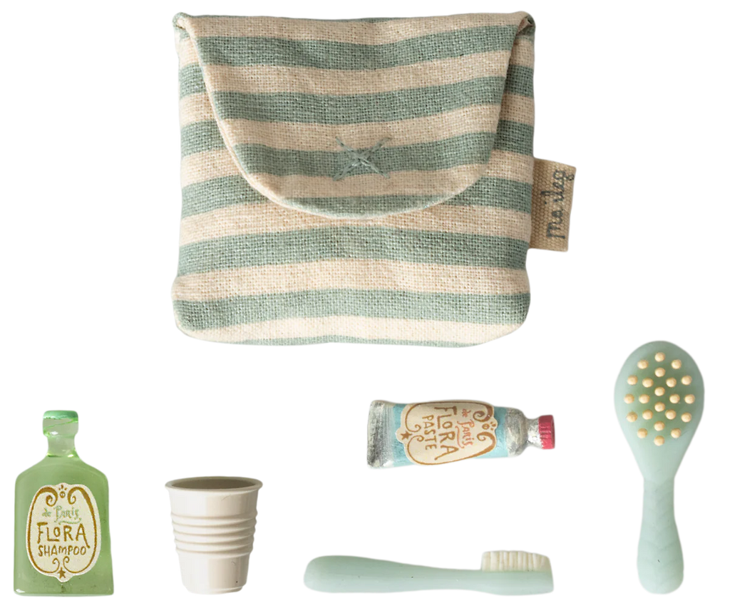 Tooth Brush Set In Bag, Mouse