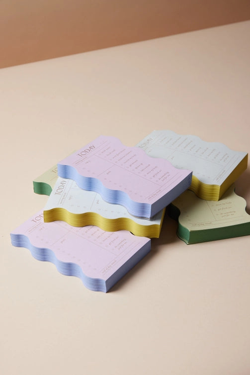 WAVY DAILY NOTEPAD