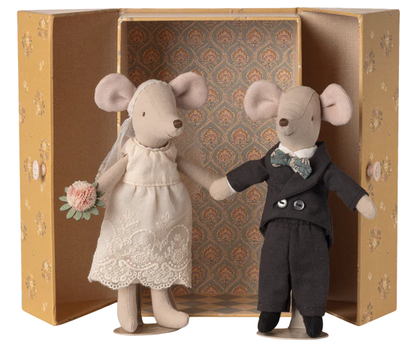 Wedding Mice Couple In Box, Mum & Dad - 2026