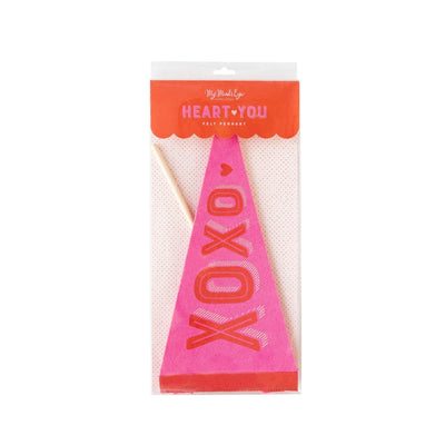 XOXO FELT PENNANT