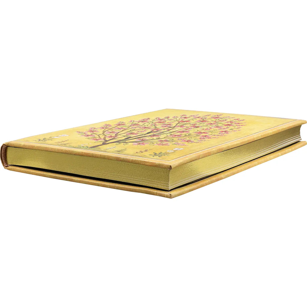 Antique Magnolia Journal