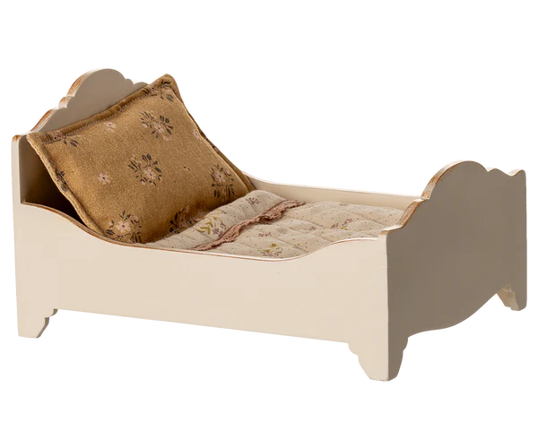 Bed, Mouse