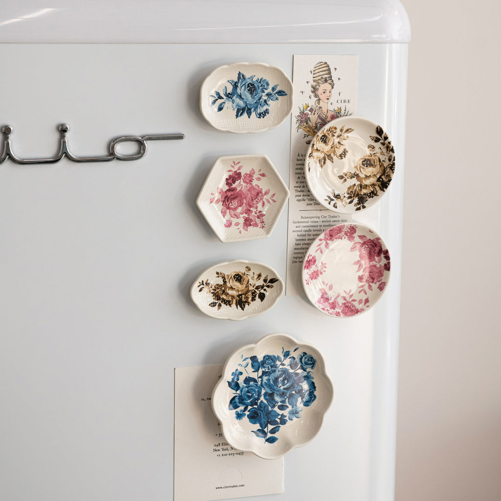 Stoneware Plate Shaped Magnets with Floral Image