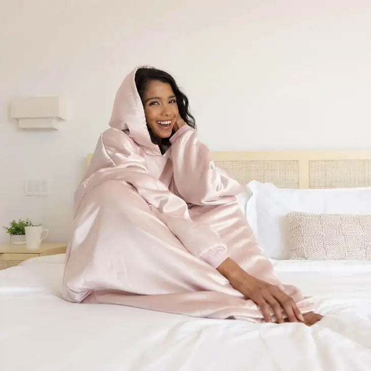 GLAZEY SATIN HOODIE - BLUSH